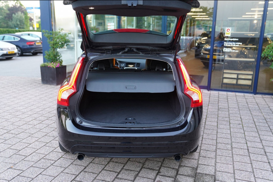 Volvo V60 1.5 T3 Polar | Prijs rijklaar incl. 12 mnd garantie | Lmv Navi Pdc Bluetooth Stoelverwarming Cruise