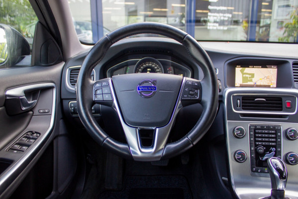 Volvo V60 1.5 T3 Polar | Prijs rijklaar incl. 12 mnd garantie | Lmv Navi Pdc Bluetooth Stoelverwarming Cruise