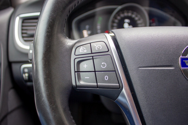 Volvo V60 1.5 T3 Polar | Prijs rijklaar incl. 12 mnd garantie | Lmv Navi Pdc Bluetooth Stoelverwarming Cruise