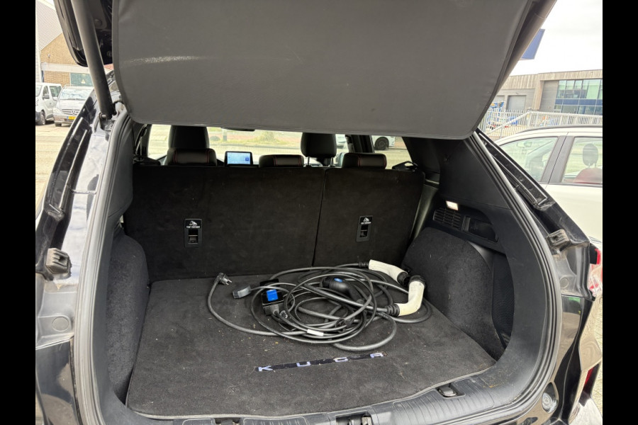 Ford Kuga 2.5 PHEV ST-Line X