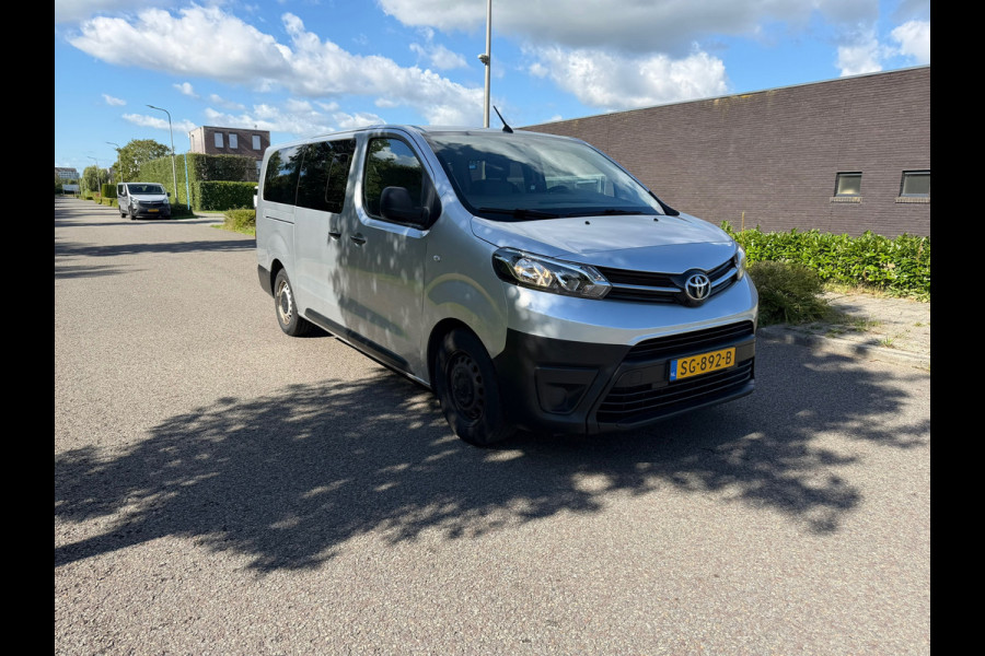Toyota Proace Shuttle 1.6 D-4D Cool Comfort Long