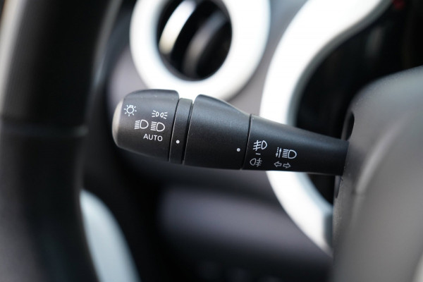 Renault Twingo Z.E. R80 Intens|Prijs rijklaar incl. 12 mnd garantie|NAV Carplay LMV DAB radio Stoelverwarming