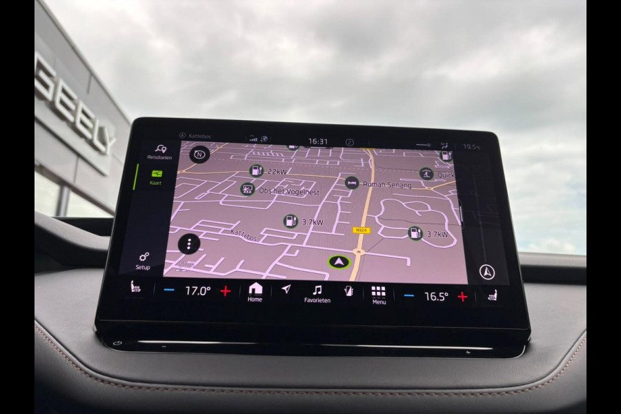 Škoda ENYAQ iV Business Edition 80 Design Selection Suite 204PK | SOH 94% | Wegklapbare Trekhaak | Warmtepomp | Navigatie | 360-Graden Camera | 20" LMV | Elektr. Klep