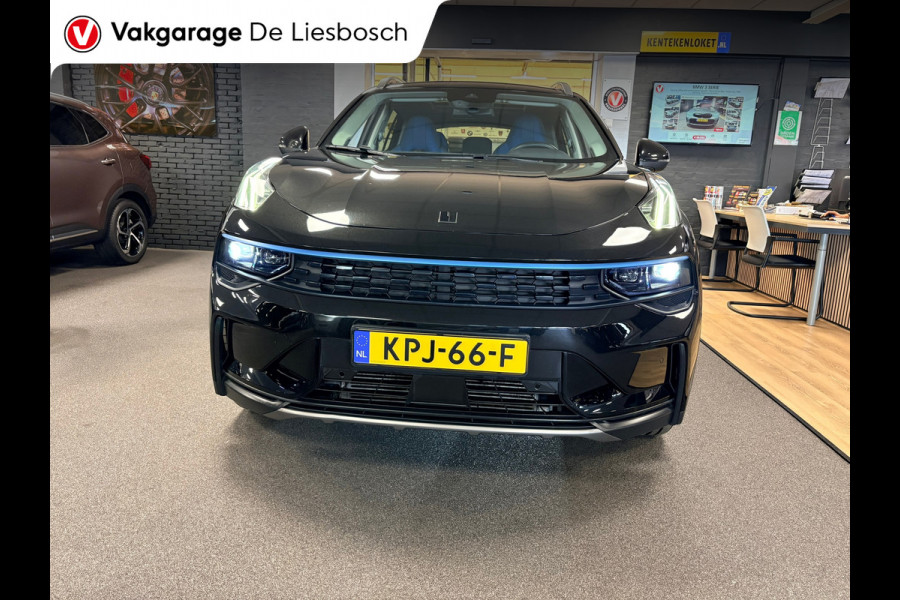 Lynk & Co 01 1.5 / pano / navi / camera / Infinity / memory / elec klep / Apple carplay