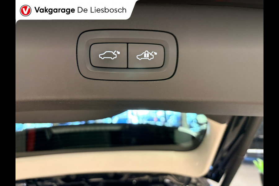 Lynk & Co 01 1.5 / pano / navi / camera / Infinity / memory / elec klep / Apple carplay