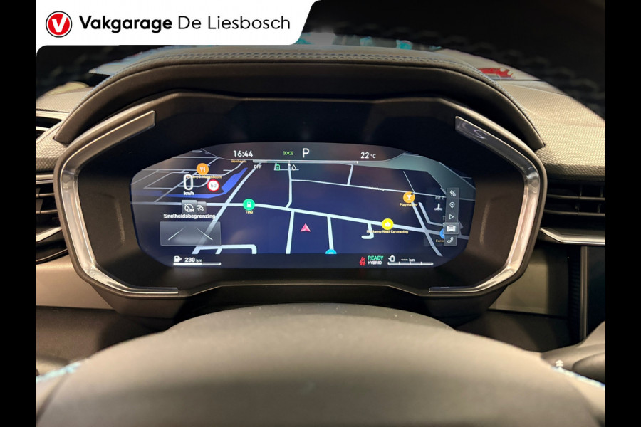 Lynk & Co 01 1.5 / pano / navi / camera / Infinity / memory / elec klep / Apple carplay