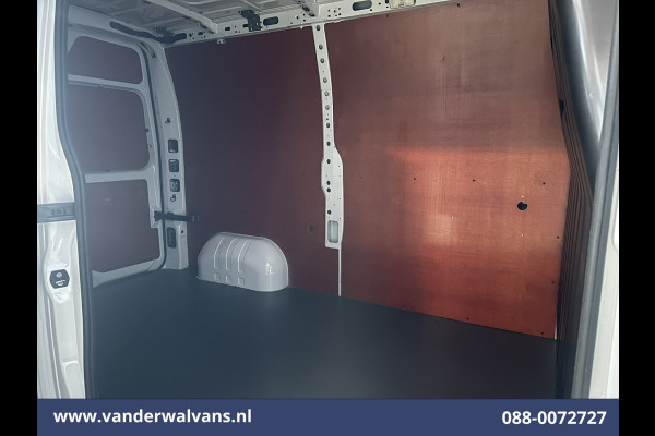 Opel Movano 2.3 CDTI 146pk L2H2 Euro6 Airco | Camera | Omvormer | Imperiaal | Navigatie 2500kg Trekhaak, Cruisecontrol, Parkeersensoren, Bijrijdersbank