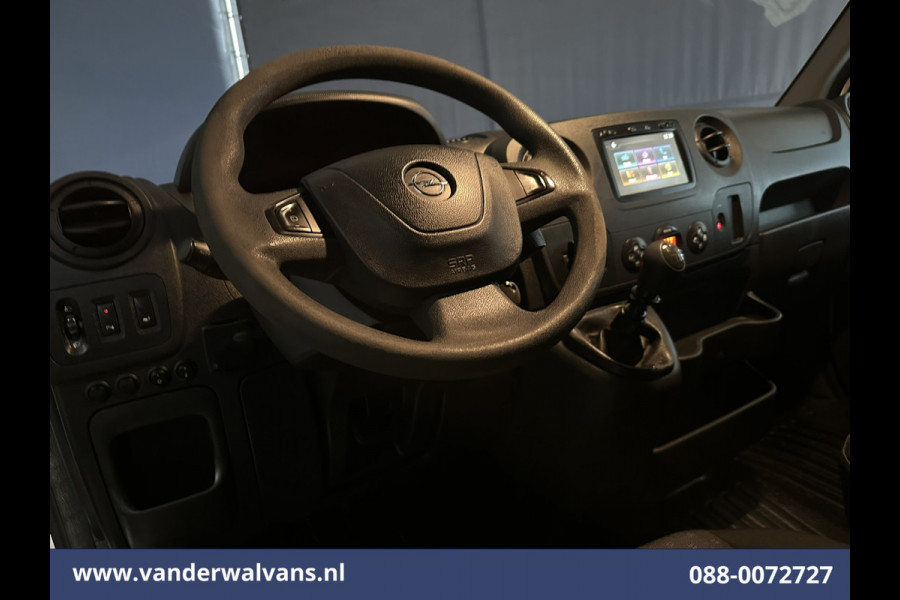 Opel Movano 2.3 CDTI 146pk L2H2 Euro6 Airco | Camera | Omvormer | Imperiaal | Navigatie 2500kg Trekhaak, Cruisecontrol, Parkeersensoren, Bijrijdersbank
