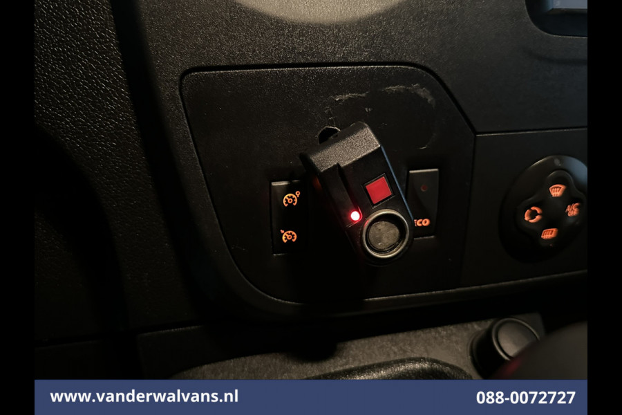 Opel Movano 2.3 CDTI 146pk L2H2 Euro6 Airco | Camera | Omvormer | Imperiaal | Navigatie 2500kg Trekhaak, Cruisecontrol, Parkeersensoren, Bijrijdersbank