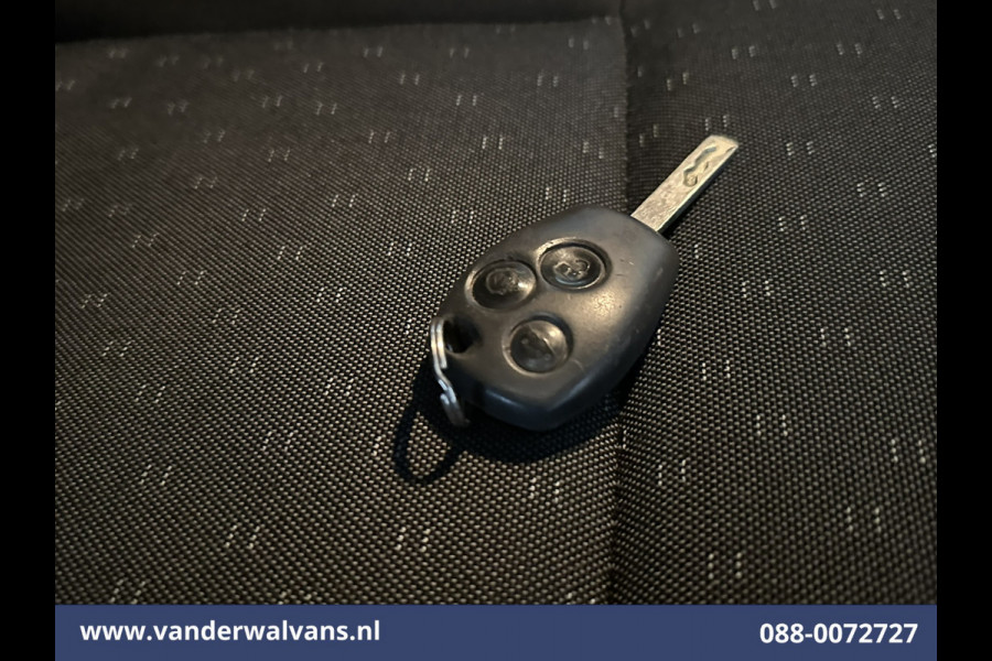 Opel Movano 2.3 CDTI 146pk L2H2 Euro6 Airco | Camera | Omvormer | Imperiaal | Navigatie 2500kg Trekhaak, Cruisecontrol, Parkeersensoren, Bijrijdersbank