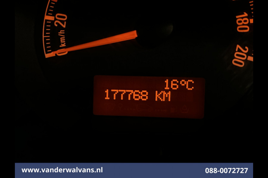 Opel Movano 2.3 CDTI 146pk L2H2 Euro6 Airco | Camera | Omvormer | Imperiaal | Navigatie 2500kg Trekhaak, Cruisecontrol, Parkeersensoren, Bijrijdersbank