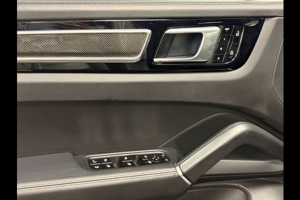 Porsche Cayenne Coupé 3.0 E-Hybrid*NL-Auto*NAP*Pano*Luchtvering*Head-Up*Trekhaak*Stoel airco