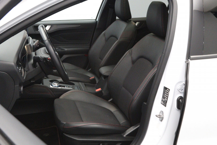 Ford Focus 1.5 EcoBoost 150 PK Automaat ST Line Business, Panoramadak, LED, B&O Sound, Adap. Cruise Control