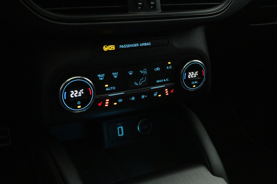Ford Focus 1.5 EcoBoost 150 PK Automaat ST Line Business, Panoramadak, LED, B&O Sound, Adap. Cruise Control