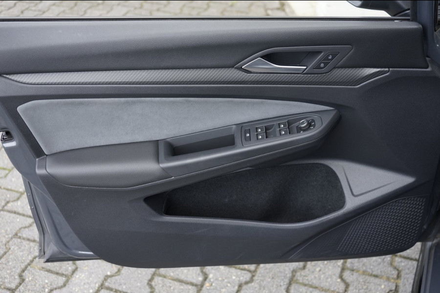 Volkswagen Golf 8 VIII 1.5 eTSI R-Line AUTOMAAT BLACK STYLE|ACC|CAMERA|HARMAN KARDON|HEADUP|IQ LIGHT|KEYLESS|MODE|PANORAMA