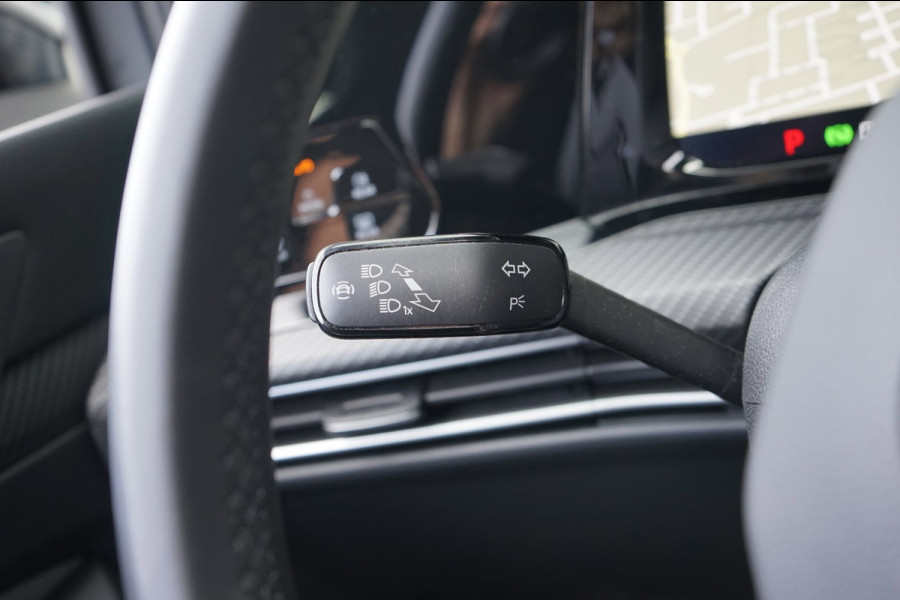 Volkswagen Golf 8 VIII 1.5 eTSI R-Line AUTOMAAT BLACK STYLE|ACC|CAMERA|HARMAN KARDON|HEADUP|IQ LIGHT|KEYLESS|MODE|PANORAMA