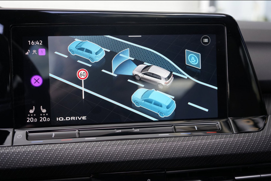 Volkswagen Golf 8 VIII 1.5 eTSI R-Line AUTOMAAT BLACK STYLE|ACC|CAMERA|HARMAN KARDON|HEADUP|IQ LIGHT|KEYLESS|MODE|PANORAMA
