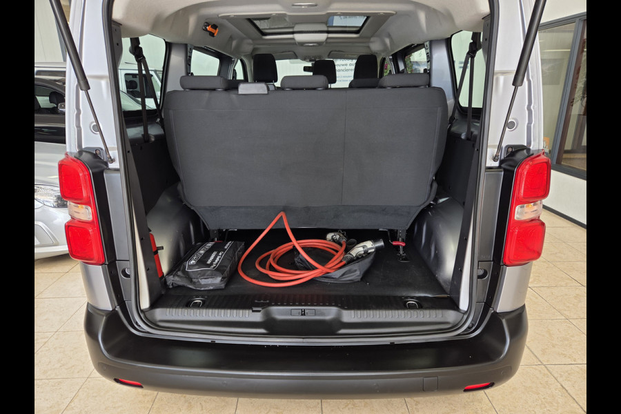 Peugeot e-Expert 50 kWh L2 9-Persoons Airco Panoramadak