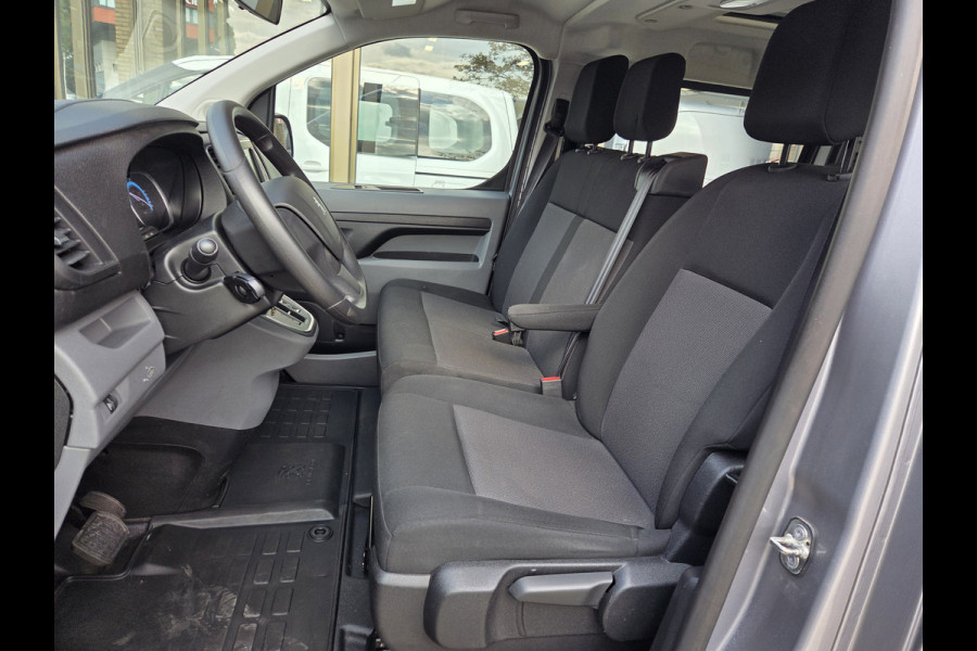 Peugeot e-Expert 50 kWh L2 9-Persoons Airco Panoramadak