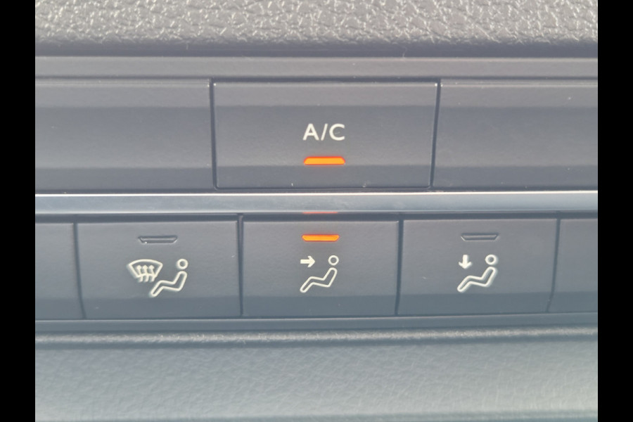 Peugeot e-Expert 50 kWh L2 9-Persoons Airco Panoramadak