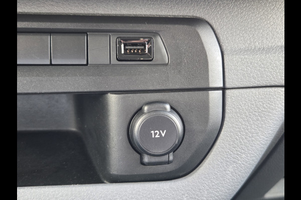 Peugeot e-Expert 50 kWh L2 9-Persoons Airco Panoramadak