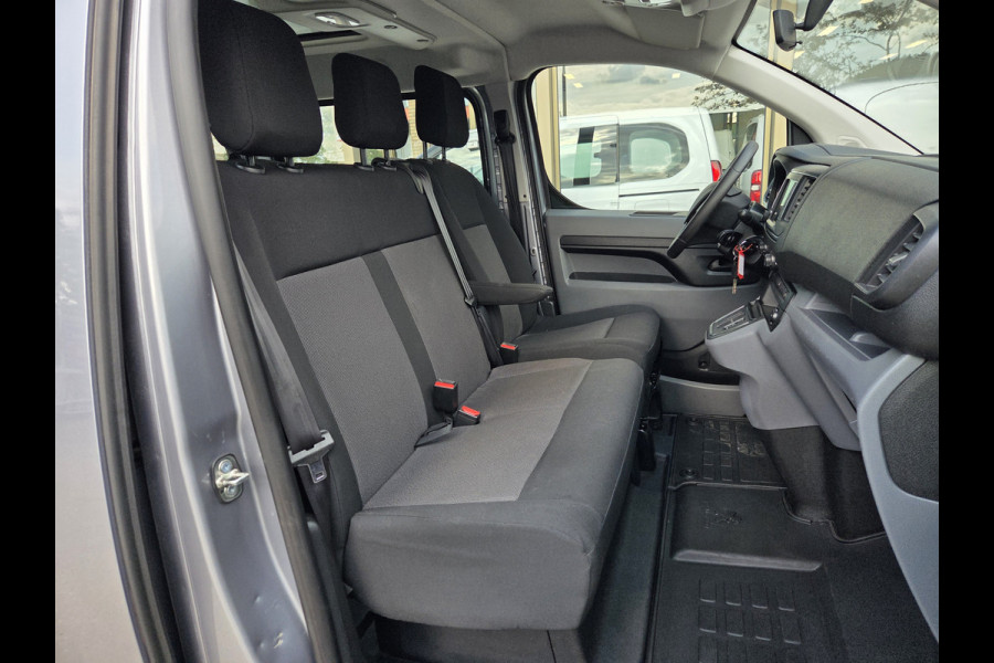 Peugeot e-Expert 50 kWh L2 9-Persoons Airco Panoramadak