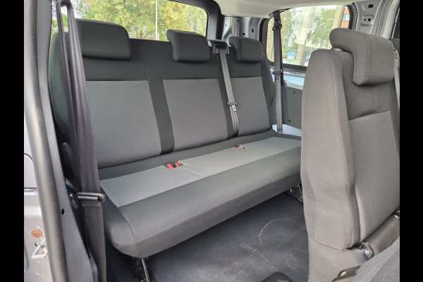 Peugeot e-Expert 50 kWh L2 9-Persoons Airco Panoramadak