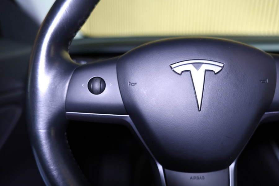 Tesla Model 3 Long Range AWD 75 kWh AVM CLIMA NAVI PDC CAMERA 360 PDC LEDER LED '19