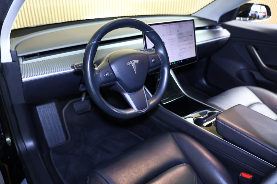 Tesla Model 3 Long Range AWD 75 kWh AVM CLIMA NAVI PDC CAMERA 360 PDC LEDER LED '19
