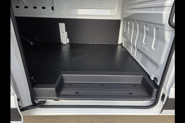 Maxus eDeliver 9 L3H3 72 kWh Airco Achteruitrijcamera PDC Stoelverwarming