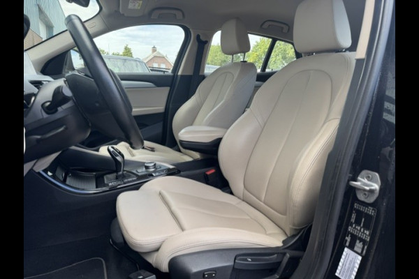 BMW X2 SDrive18i Executive - Sportstoelen - Leder -LED - NAP