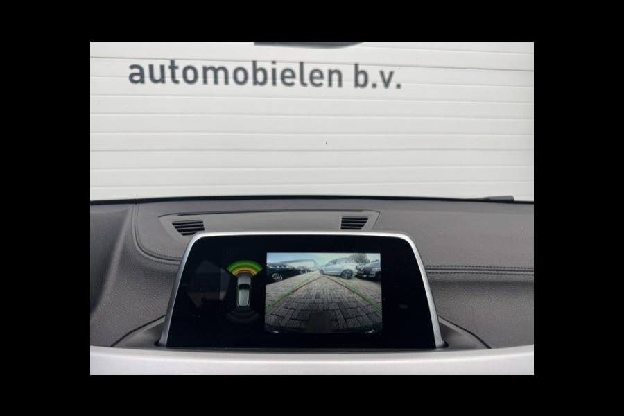 BMW X2 SDrive18i Executive - Sportstoelen - Leder -LED - NAP