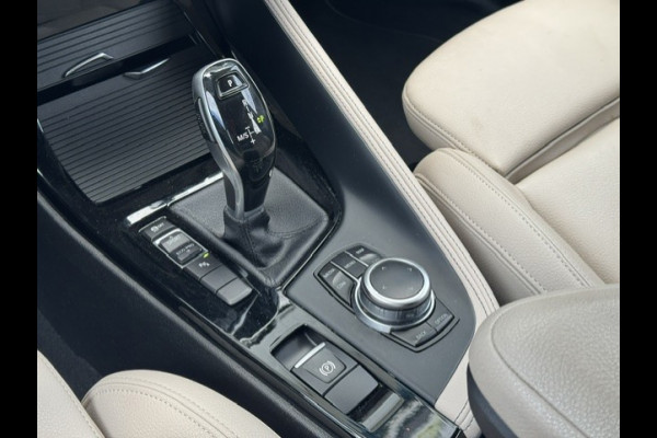 BMW X2 SDrive18i Executive - Sportstoelen - Leder -LED - NAP