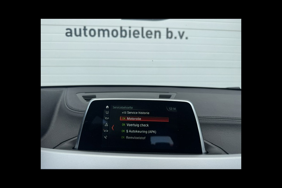 BMW X2 SDrive18i Executive - Sportstoelen - Leder -LED - NAP