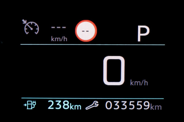 Peugeot e-Expert L2H1 Standard Premium 75 kWh 100% Elektrisch Snellader Airco/Navi SOH 92,6% 03-2022