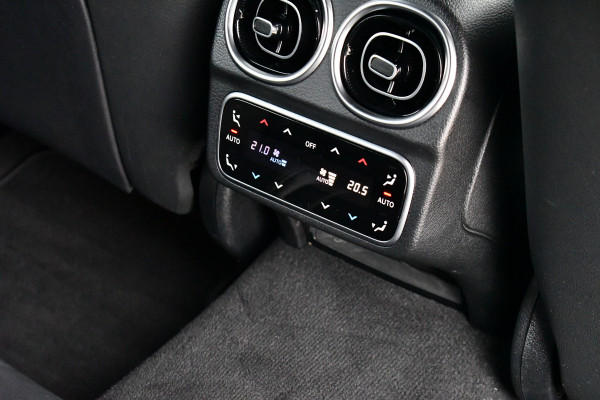 Mercedes-Benz C-Klasse Estate 300 e AMG Line Distronic Trekhaak HUD Laser 360