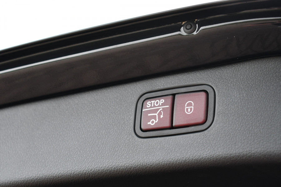 Mercedes-Benz C-Klasse Estate 300 e AMG Line Distronic Trekhaak HUD Laser 360