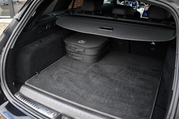 Mercedes-Benz C-Klasse Estate 300 e AMG Line Distronic Trekhaak HUD Laser 360