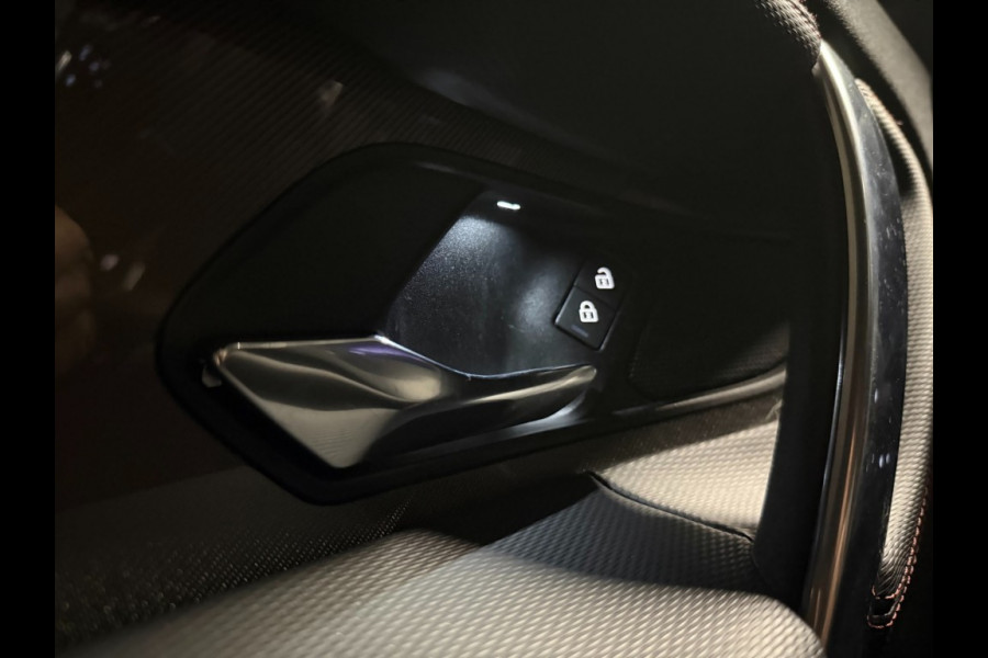 Land Rover Discovery Sport P270e SE R-Dynamic/black-pack Acc Leer/elec trekhaak panorama