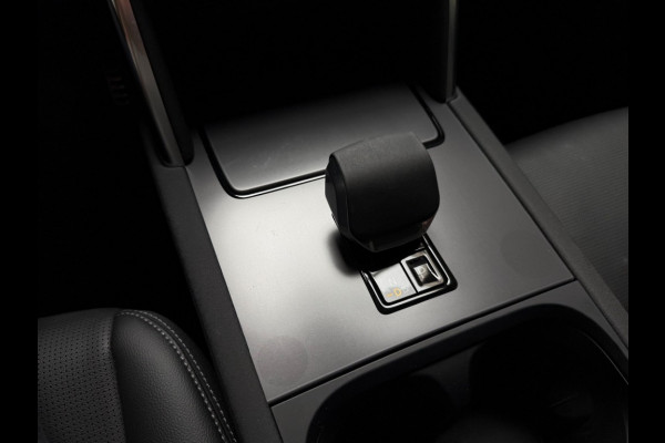 Land Rover Discovery Sport P270e SE R-Dynamic/black-pack Acc Leer/elec trekhaak panorama