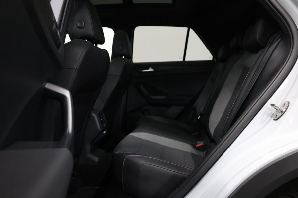 Volkswagen T-Roc 2.0 TSI 4Motion R 301+PK AKRAPOVIC/VIRTUAL/KEYLES/HALF LEER+S.VERWARMING/19" LMV/PDC/12 MDN GARANTIE!