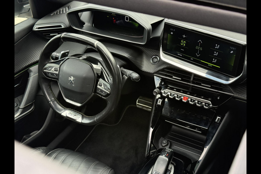 Peugeot 2008 1.2 PureTech GT 1e Eigenaar|Pano|Carplay|i-Cockpit|Camera|Stoelverw|PDC V+A|Navi|APK tot 07-2028