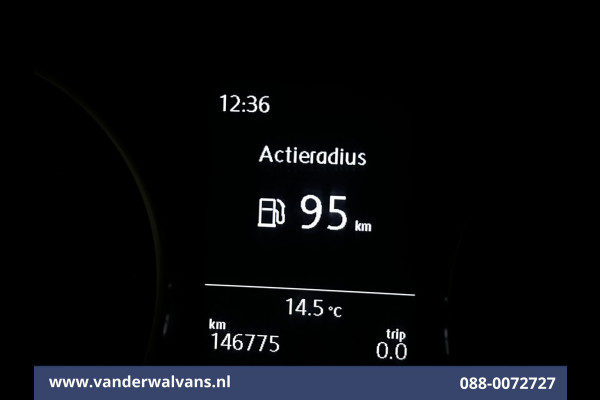 Volkswagen Crafter 2.0 TDI 141pk L3H3 L2H2 Euro6 Airco | Apple Carplay | Android Auto | Camera | Stoelverwarming Parkeersensoren