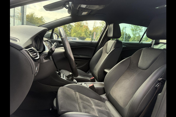 Opel Astra Sports Tourer 1.2 Ultimate ✓146pk✓Carplay✓Camera✓Stoelverw✓Stuurverw✓Keyless✓Pdc V+A✓Alcantara-Leder✓Clima✓Cruise✓6 Bak✓Rijstrooksensor✓Dodehoeksensor✓17''Lm velgen✓N.A.P✓Apk tot 11-2028