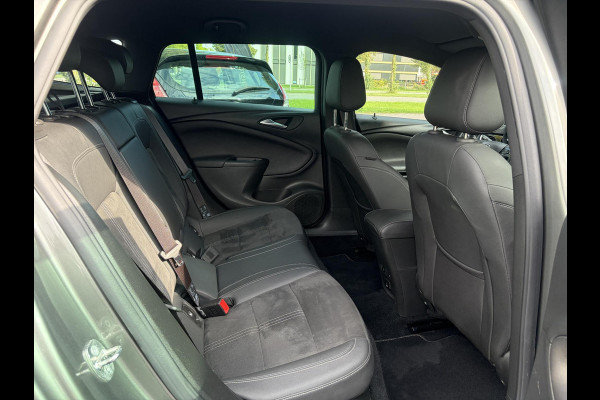 Opel Astra Sports Tourer 1.2 Ultimate ✓146pk✓Carplay✓Camera✓Stoelverw✓Stuurverw✓Keyless✓Pdc V+A✓Alcantara-Leder✓Clima✓Cruise✓6 Bak✓Rijstrooksensor✓Dodehoeksensor✓17''Lm velgen✓N.A.P✓Apk tot 11-2028