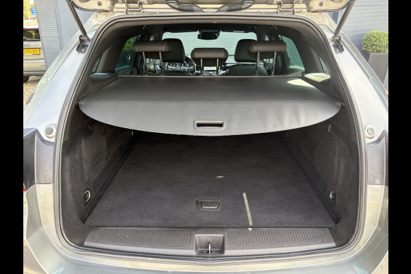 Opel Astra Sports Tourer 1.2 Ultimate ✓146pk✓Carplay✓Camera✓Stoelverw✓Stuurverw✓Keyless✓Pdc V+A✓Alcantara-Leder✓Clima✓Cruise✓6 Bak✓Rijstrooksensor✓Dodehoeksensor✓17''Lm velgen✓N.A.P✓Apk tot 11-2028