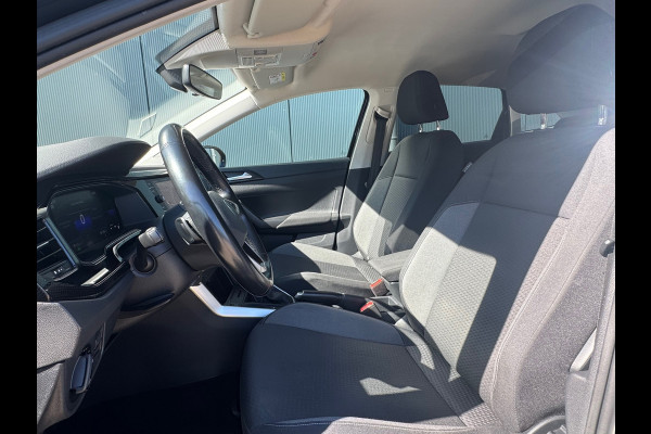 Volkswagen Taigo 1.0 TSI AUTOMAAT* Navigatie * Parkeersensoren * Adaptieve Cruise Control *