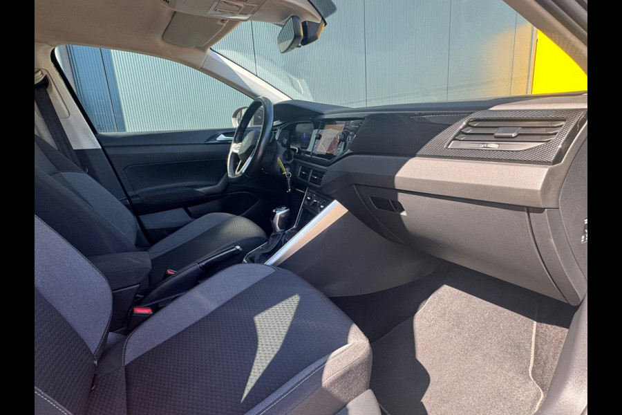 Volkswagen Taigo 1.0 TSI AUTOMAAT* Navigatie * Parkeersensoren * Adaptieve Cruise Control *