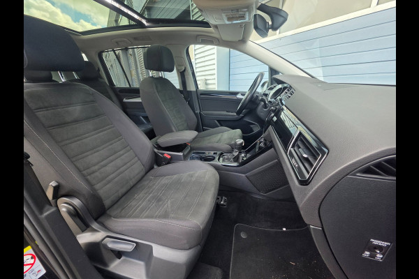 Volkswagen Touran 1.4 TSI Highline Business R 7p