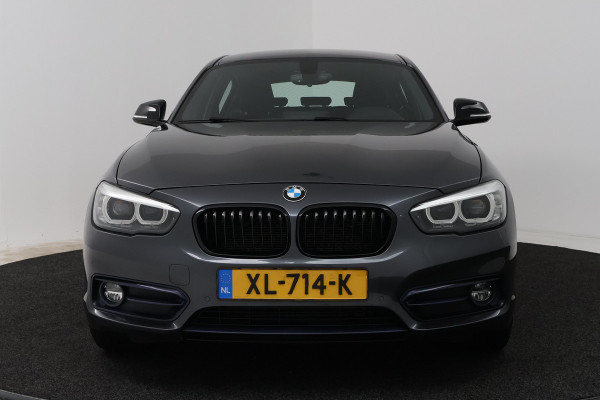 BMW 1-serie 118i Executive (NAVIGATIE, CAMERE, SPORTSTOELEN, PARKEERSENSOREN)